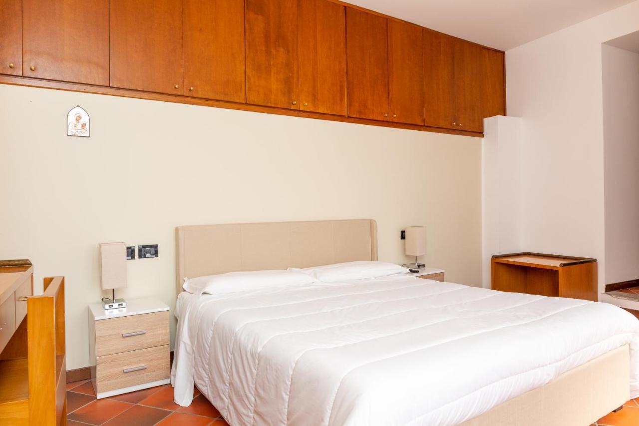 Albergo Sacro Monte วาเรเซ ภายนอก รูปภาพ