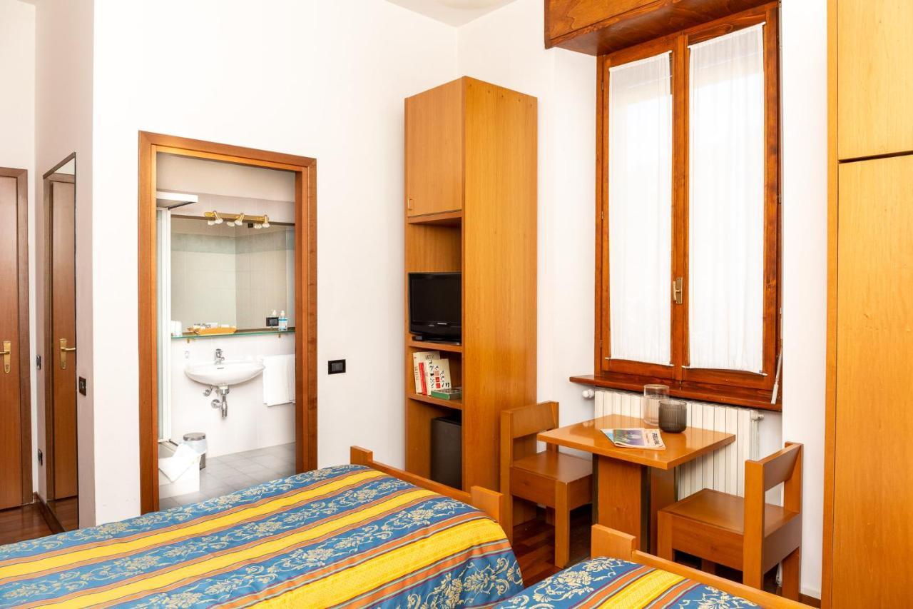 Albergo Sacro Monte วาเรเซ ภายนอก รูปภาพ